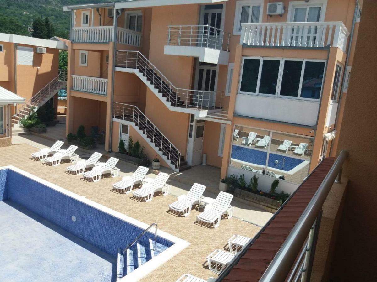 Guesthouse Vila Smilja Ποντγορίτσα Εξωτερικό φωτογραφία