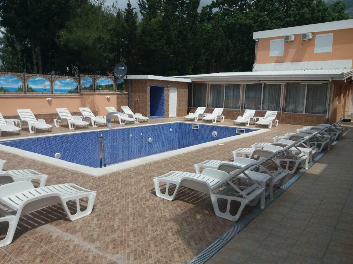 Guesthouse Vila Smilja Ποντγορίτσα Εξωτερικό φωτογραφία